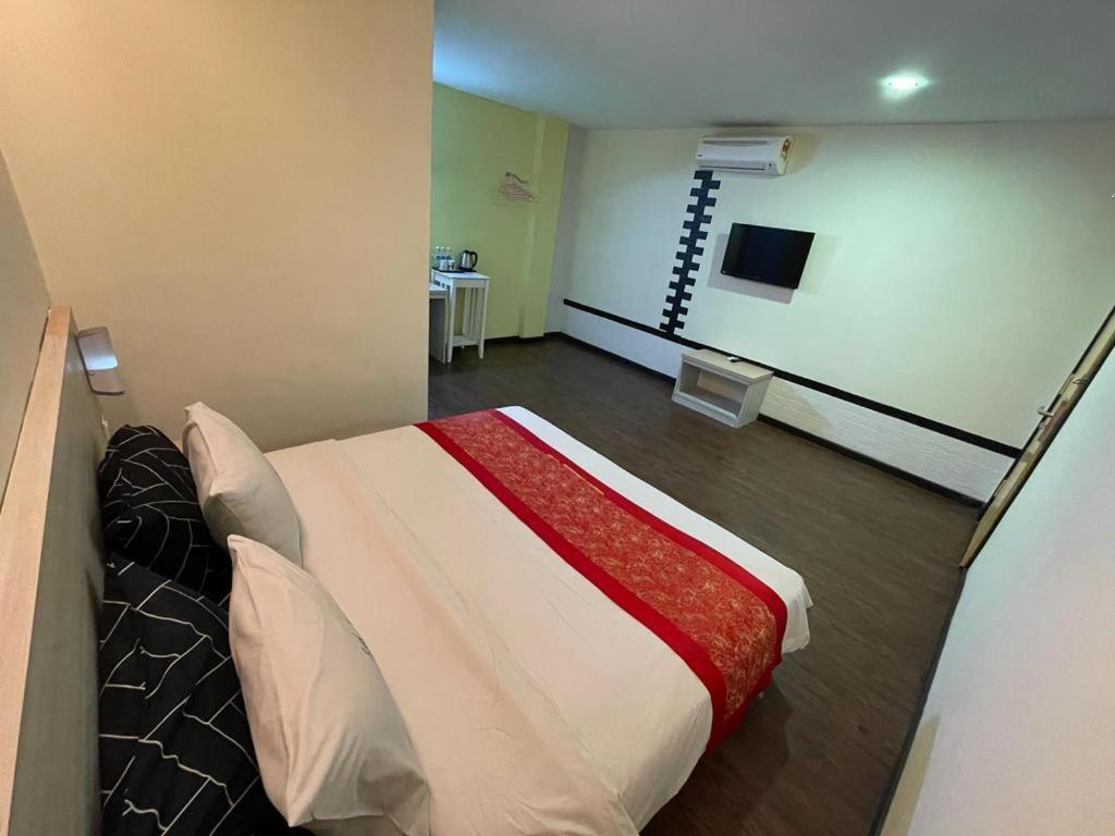 N&L Hotel Kuala Terengganu Exteriör bild