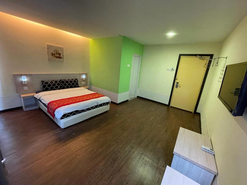 N&L Hotel Kuala Terengganu Exteriör bild
