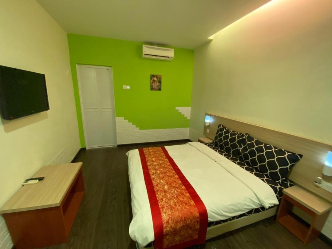 N&L Hotel Kuala Terengganu Exteriör bild